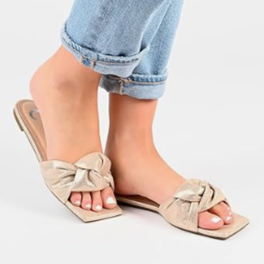 Journee Collection Dianah Sandals - Picture 8 of 8
